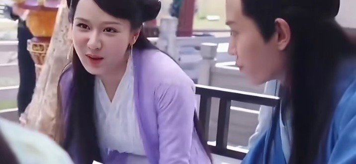 杨紫给小学同学签的全是杨旎奥杨紫拍戏期间和任国超聊过本名被杨紫和任国超唠本名可爱