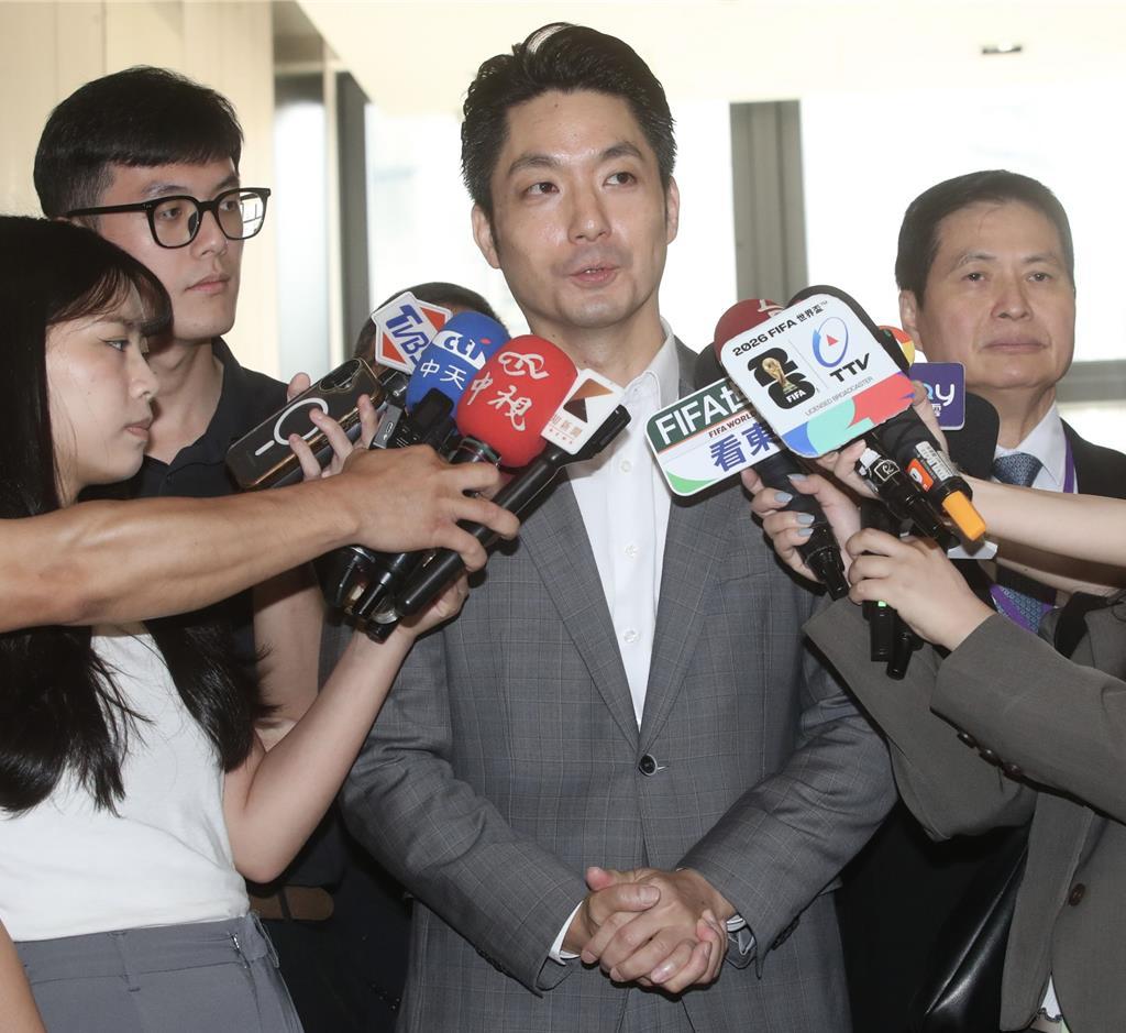 沈伯洋称台北停滞太久 蒋万安细数上任后政绩神打脸
台北市长选战升温，民进党台北市