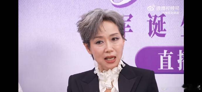 叶童叶童回顾20余岁初当演员时期声鸣远扬叶童忆二十余岁初当演员，那些不安与坚持，