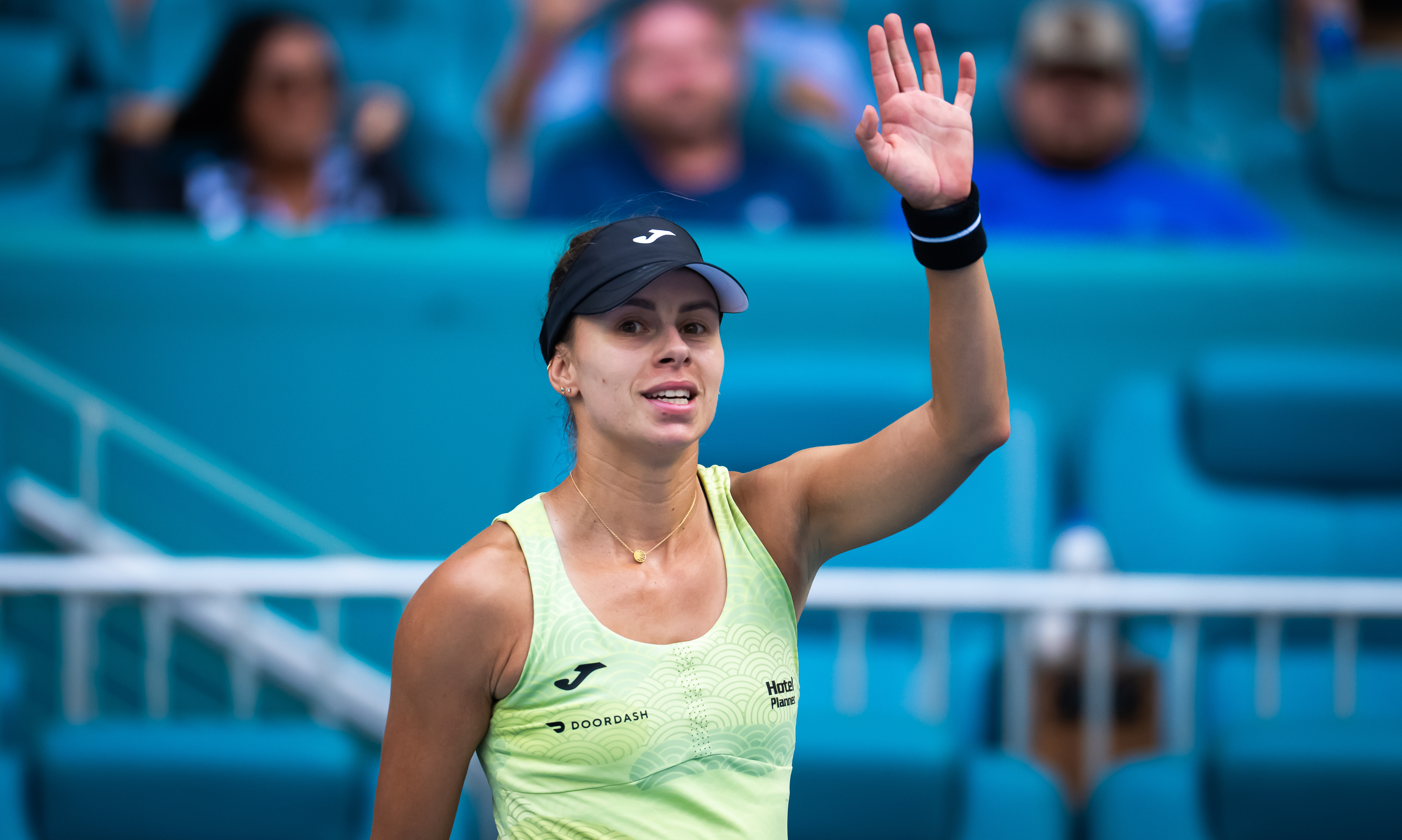 WTA500华盛顿站首轮，8号种子里内特在首盘克服1-4落后，最终以7-5 6-