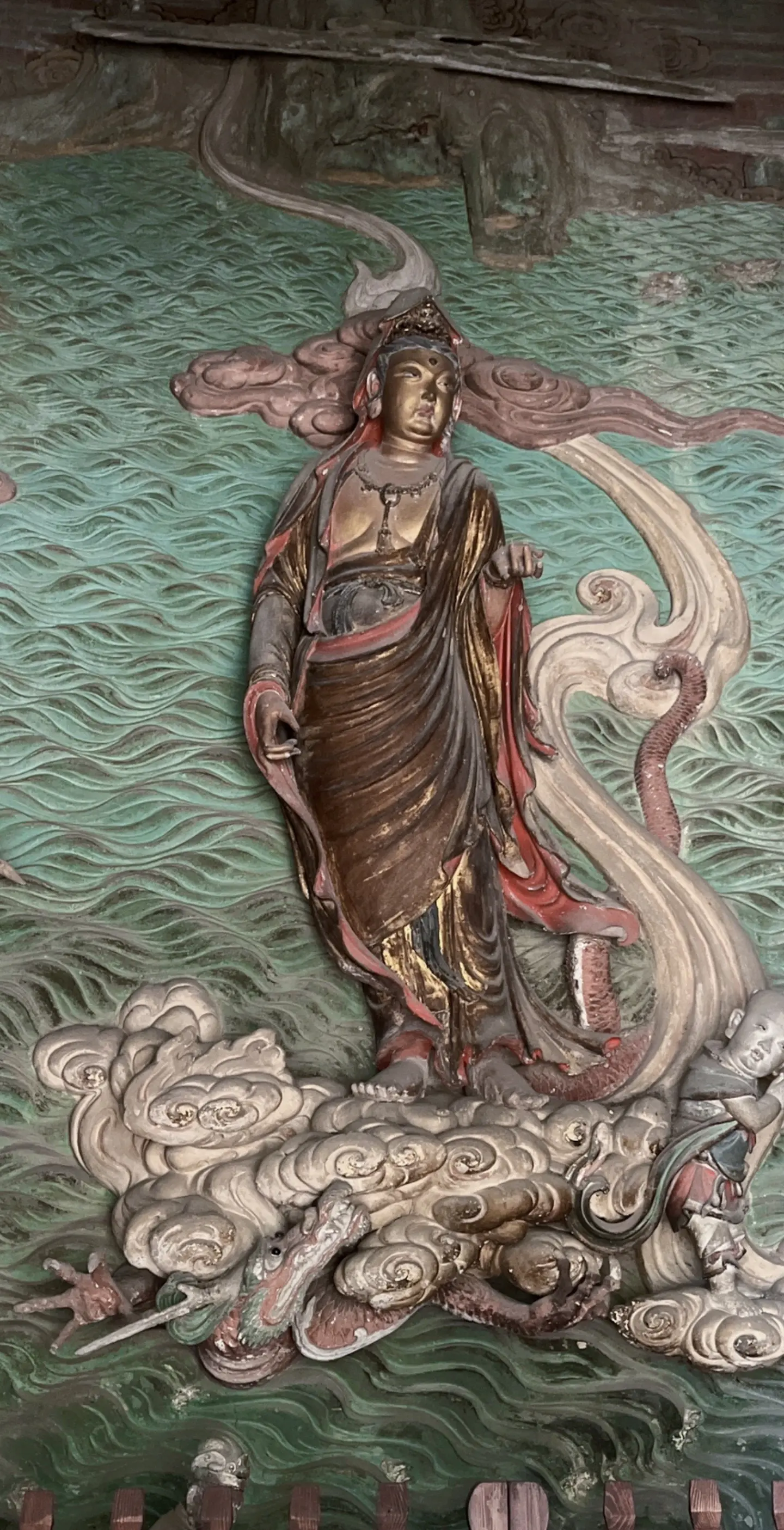 山西新绛县福胜寺的渡海观音像。寺不大，在一个农村里，保护的很好，值得去。