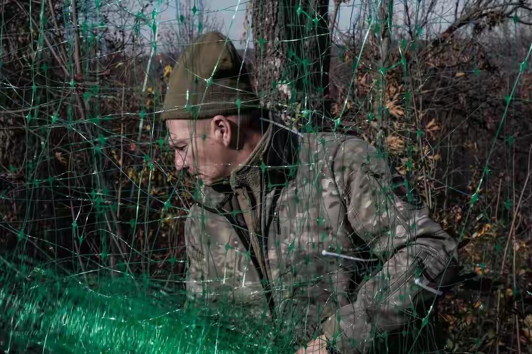 乌民调争议炸锅！主权和生存打架，社会被战争撕成两半
 
乌克兰拒“领土换和平”比