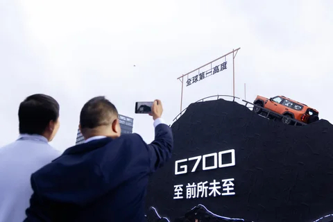开纵横G700越野从从容容游刃有余 在汽车世界里，总有那么一款车，不只是为了行驶