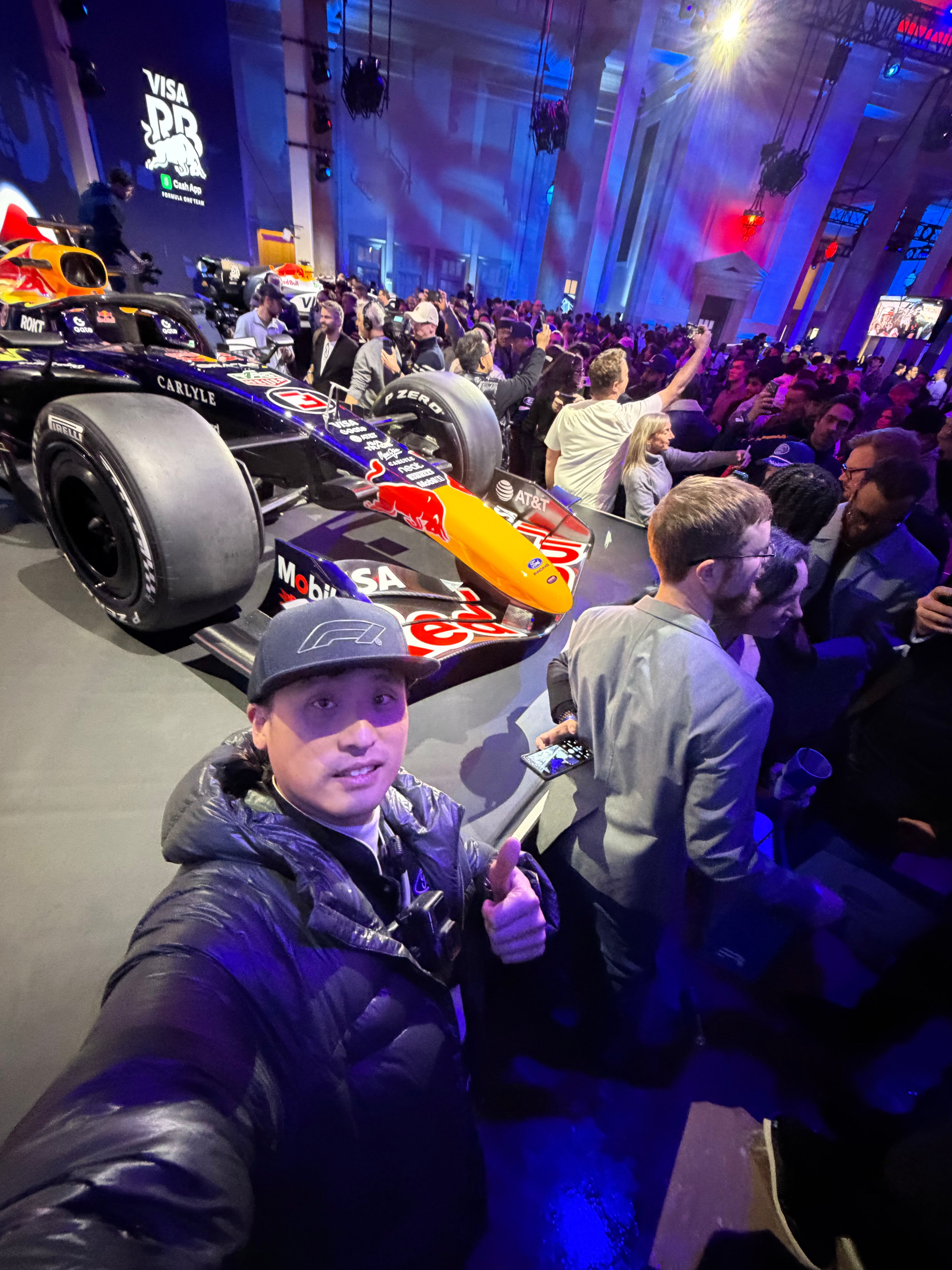 2026红牛F1新车首发现场！同时也是福特黑马SC发布会！简直就是电影《极品飞车