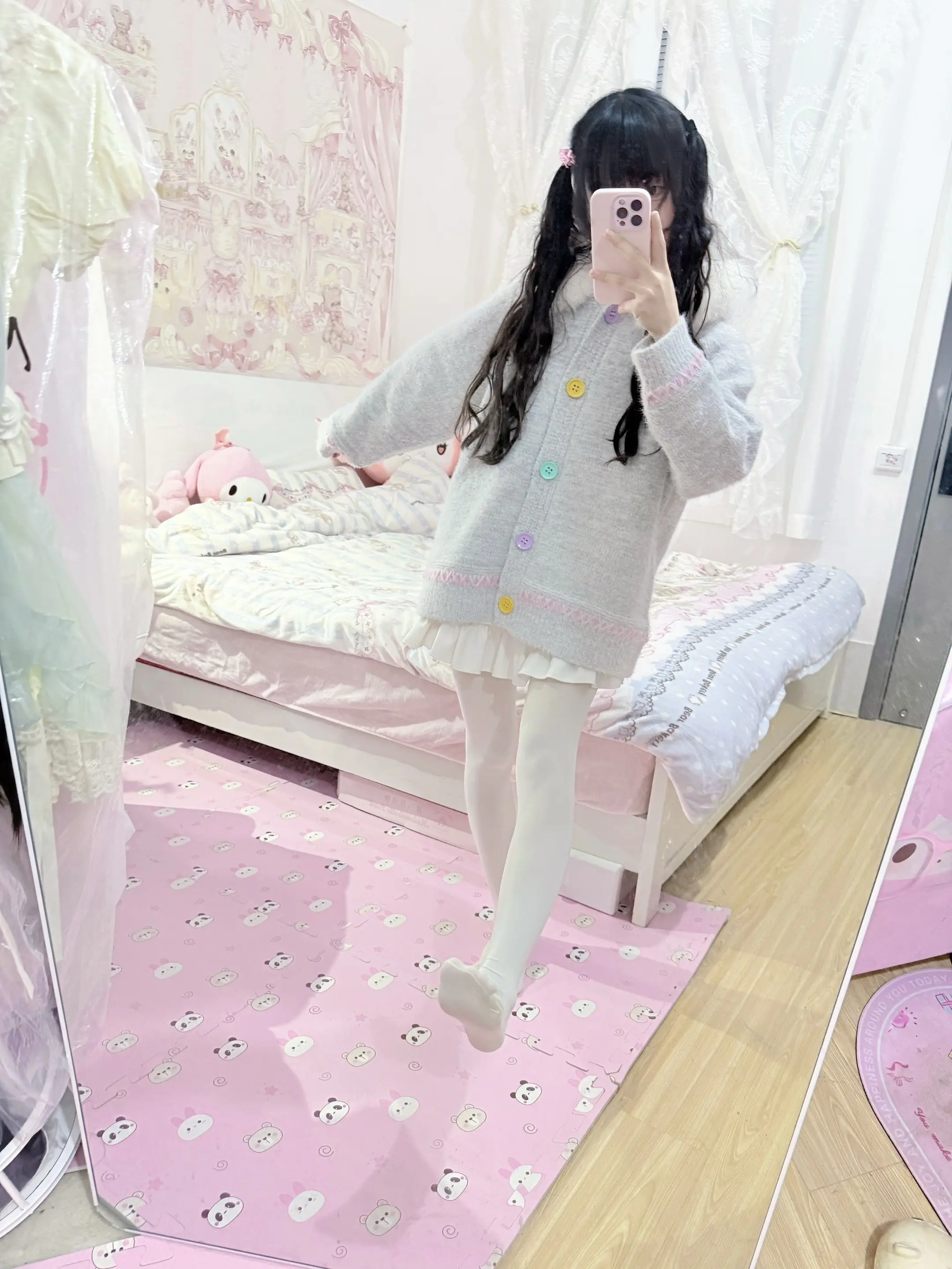 你为啥不能陪我玩一下呀。O ⩊ O.为啥捏