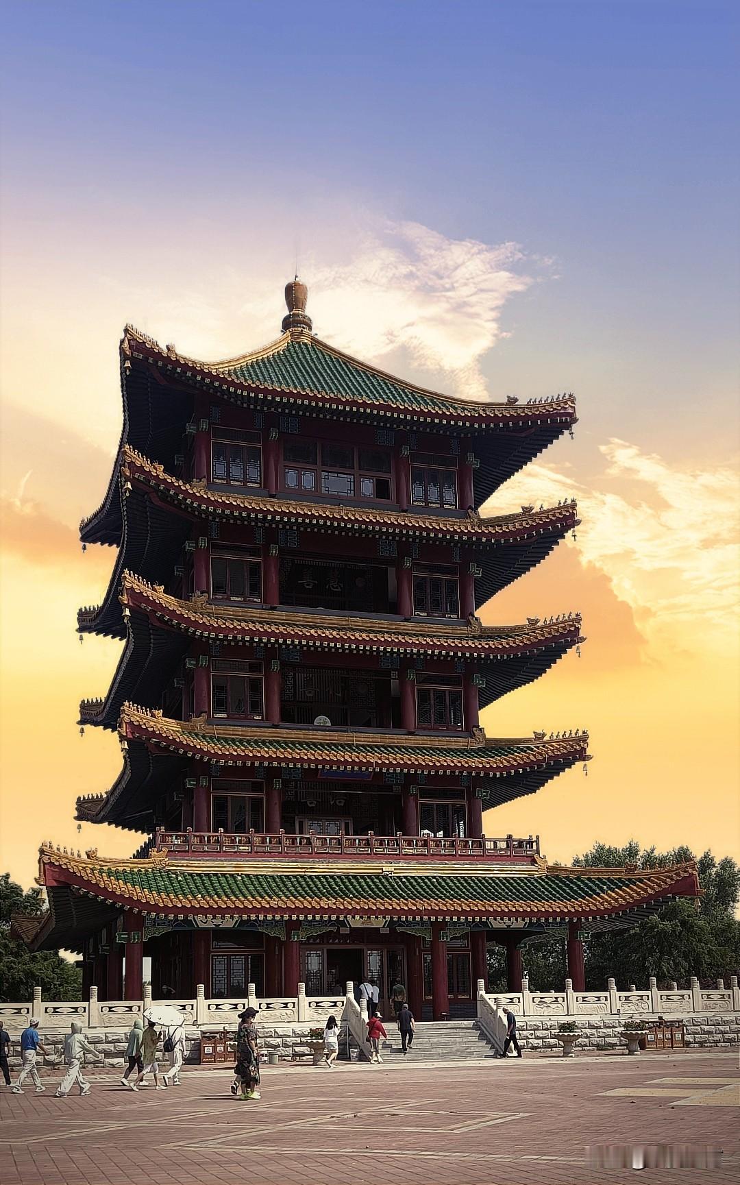 看这个小女孩的表情，不仅能顺畅的背诵，对文字的意义也有一定的理解。不用考了。
下