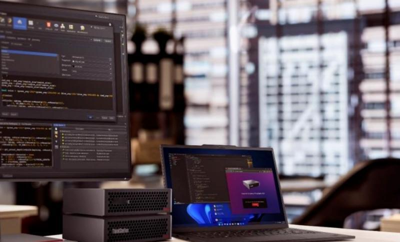 曾被认为触及天花板的PC行业，在AI浪潮下焕发新生。
市场数据显示，2025年第