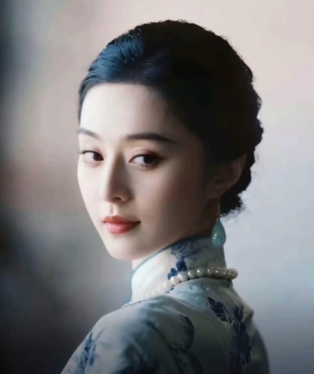 怎么会有这么美的脸啊！！！