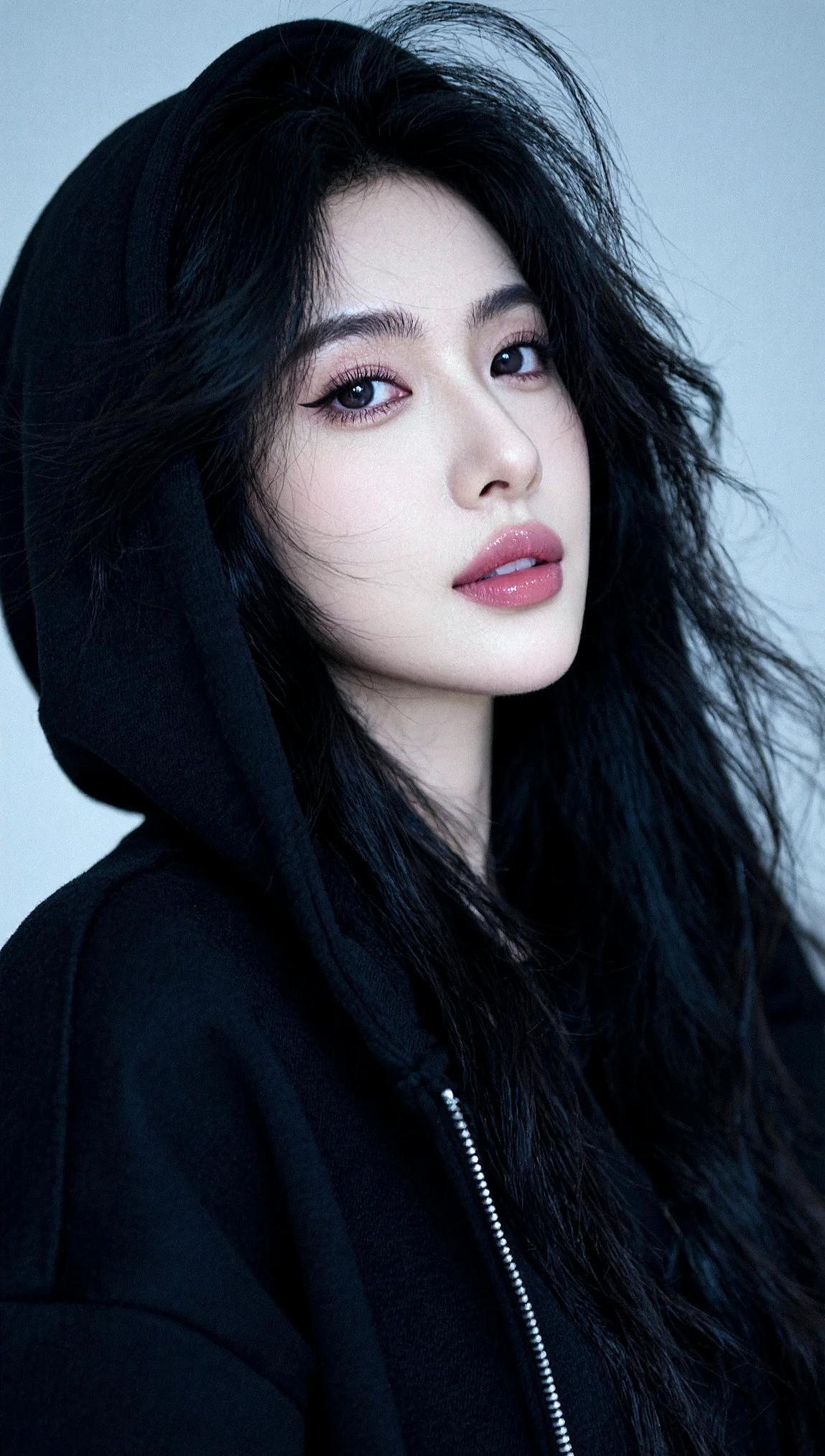 暗黑氛围感写真   酷女孩