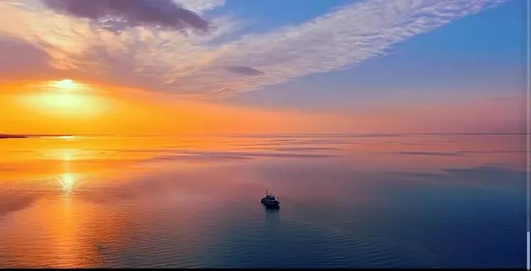 谁说新疆没有海，博斯腾湖风光醉了人心❤️！#博斯腾湖的美景# #秋韵伊犁# #博