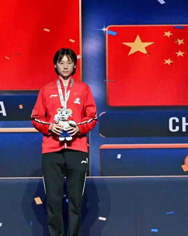 亚锦赛落幕！国乒4金4银，林诗栋大赢家，张本智和兄妹勇夺3金