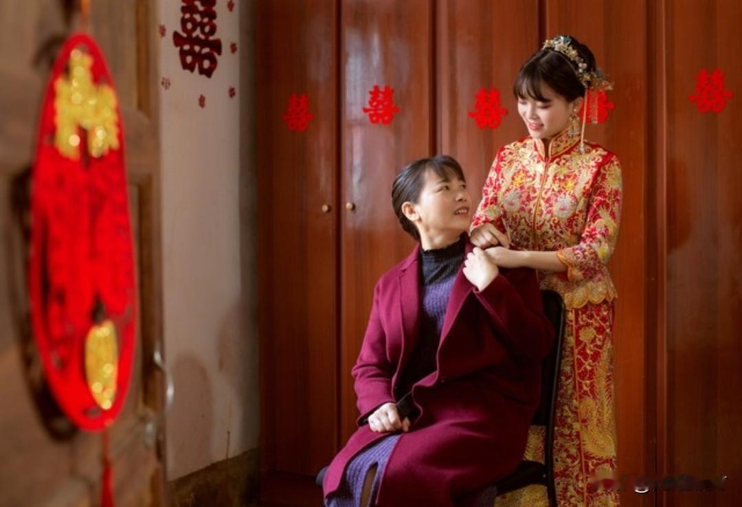 说婆媳之间都是虚情假意的，说明还是看的不通透，如果婆媳之间能一直维持虚情假意，说