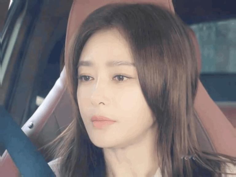 确认过眼神，是和我一样嗜虐如命的人！秦岚在《亦舞之城》的哭戏，不管是知画的梨花带