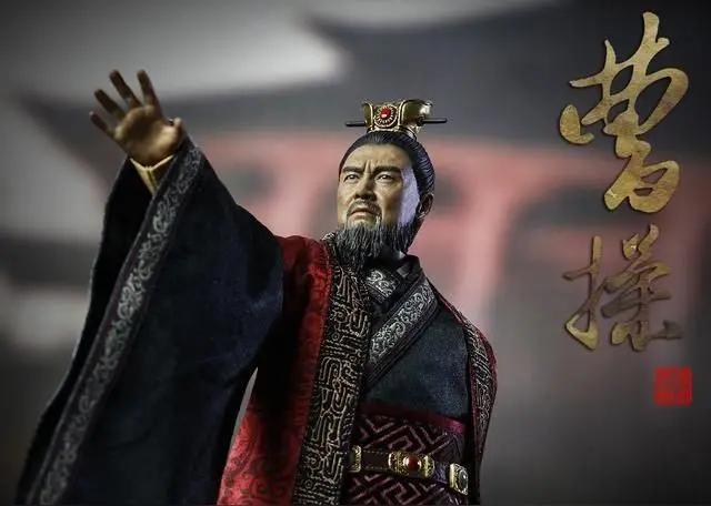 “挟天子以令诸侯”这句话充分说明了曹操在东汉末年群雄混战中所占据的政治优势，可是