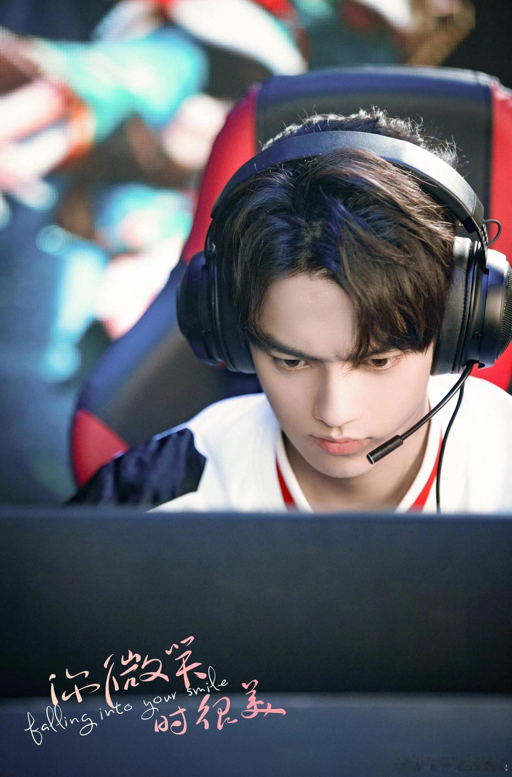 许凯能扛剧吗 这个问题许凯用他的作品列表回答了，每一部都是证明。演技优秀从心自然