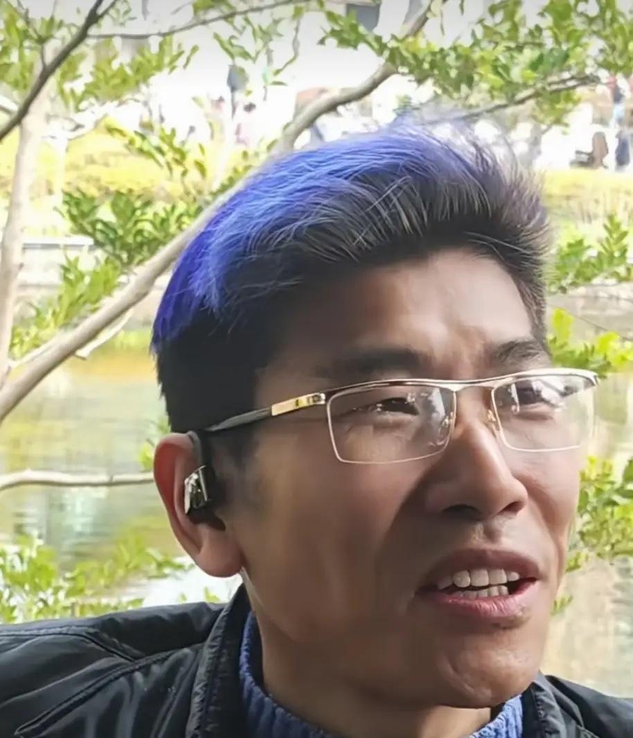芯片是周末吹的最厉害的，加上美股那边好多芯片股都是10%以上的涨幅，今天开出来就