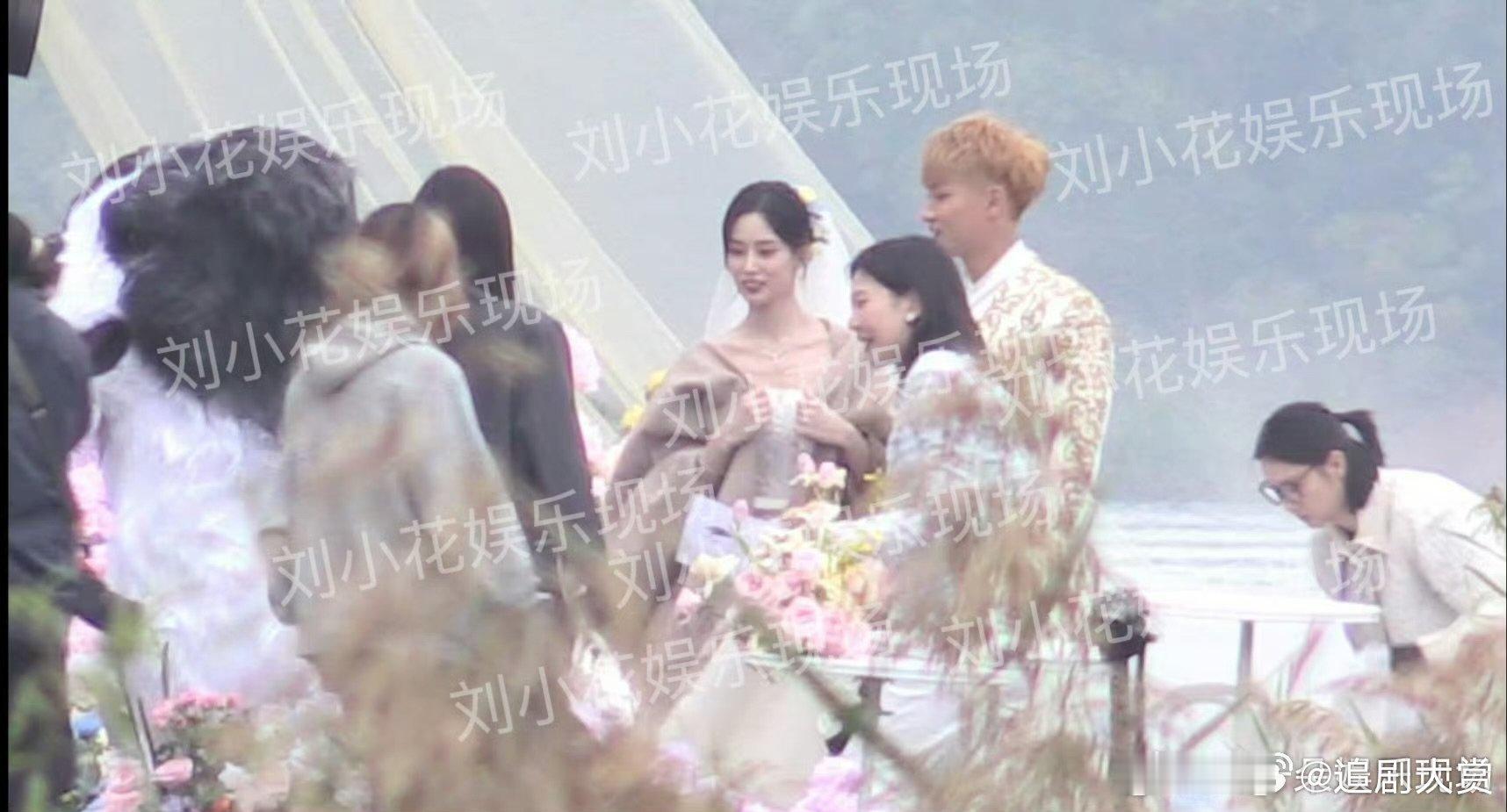 黄子韬徐艺洋婚礼现场图黄子韬徐艺洋的婚礼现场黄子韬徐艺洋婚礼现场图，可以的 ​​