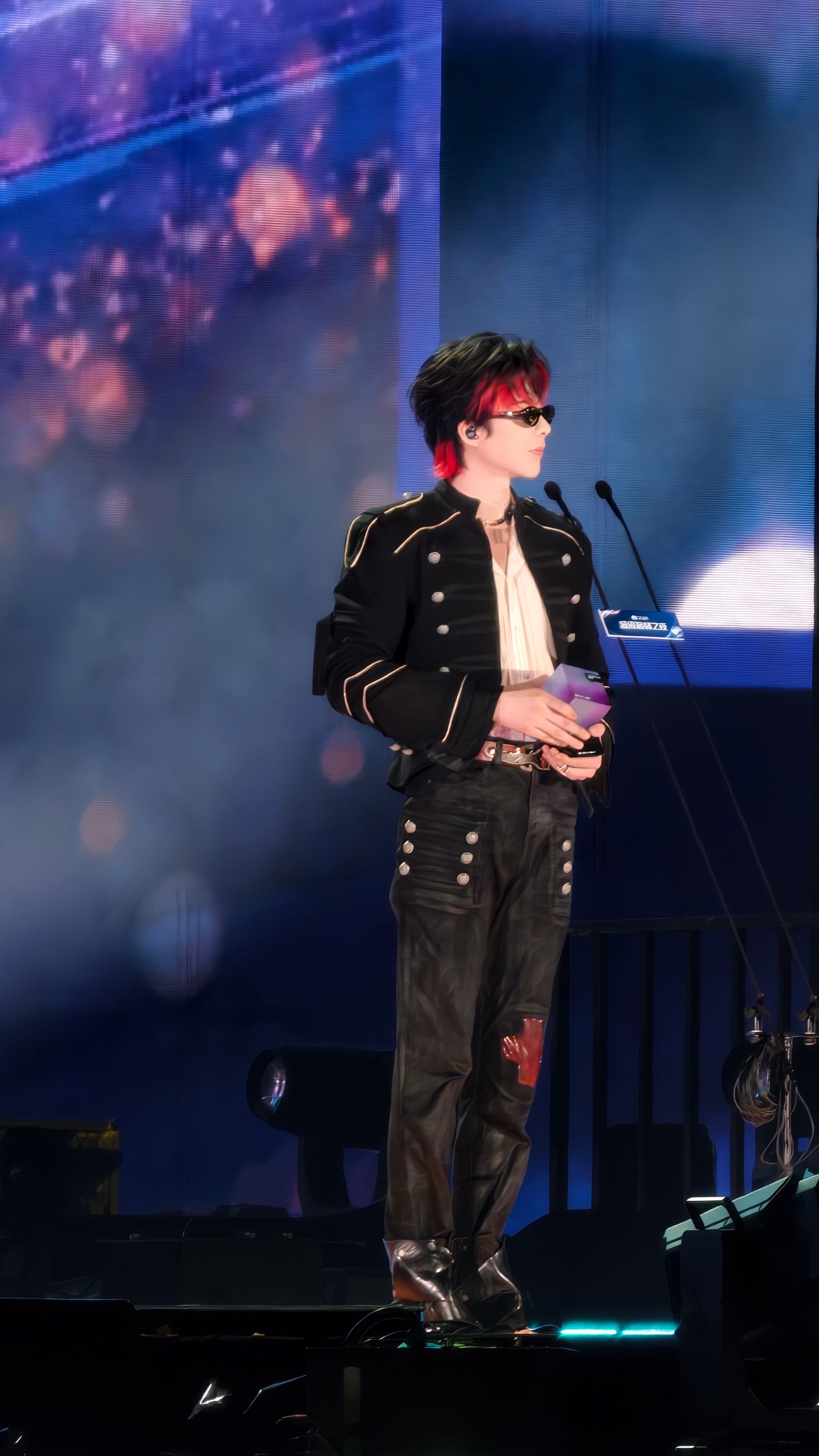 三部热剧OST都有刘宇宁不笑的时候显得很霸总的刘宇宁 新歌听起来听起来听起来~~