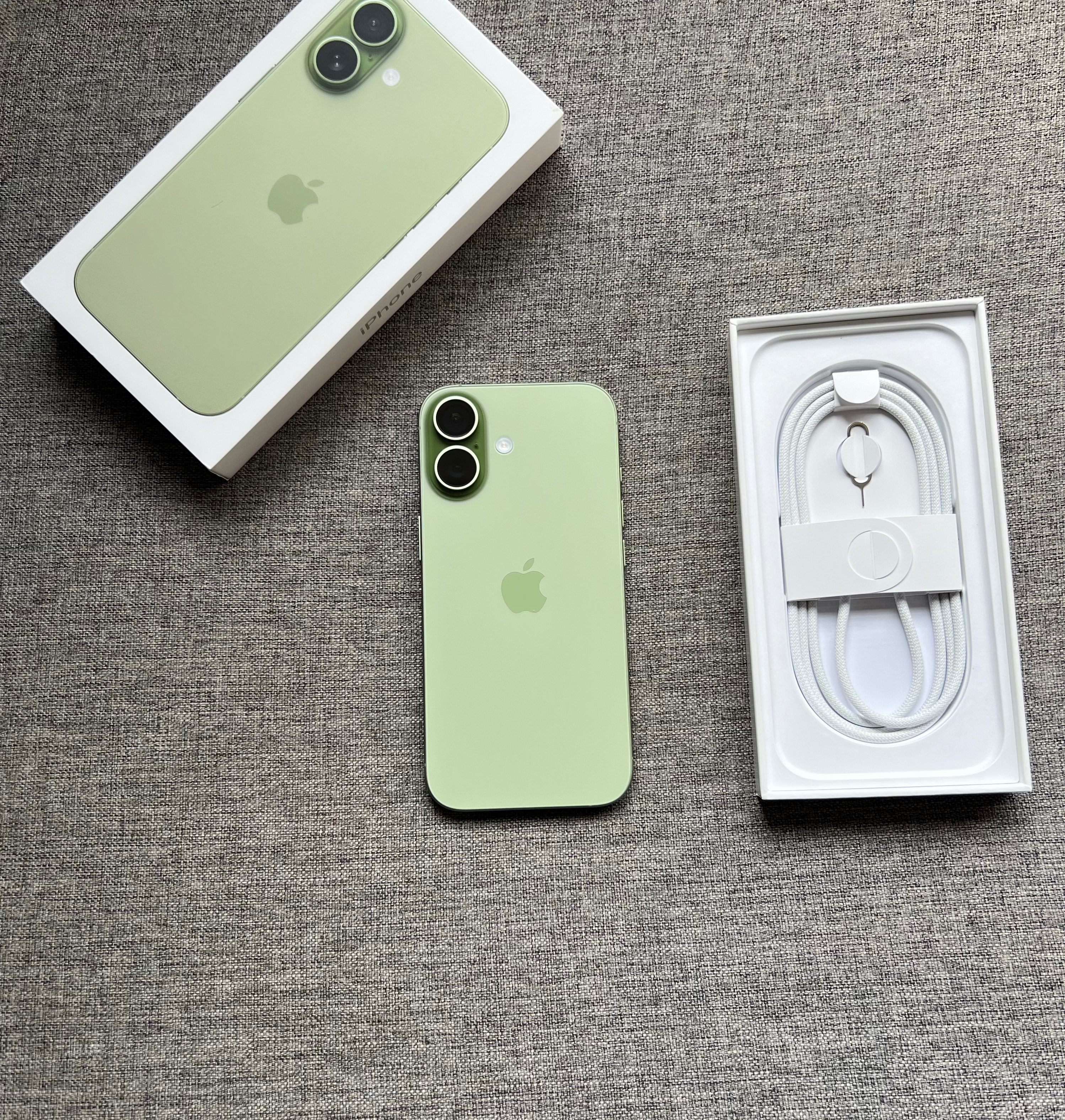 iPhone17 512G 绿色，成色完美全套，闲置未使用，🔋仅循环1次，全国