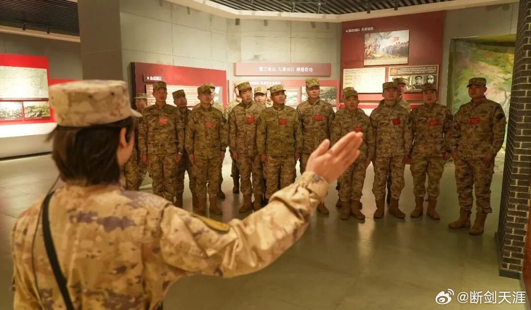 铸剑中原早安军营原原说早晚安 “千言万语的表态，比不上一步一个脚印的实干。”早安