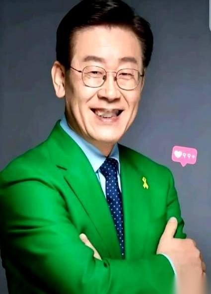 韩国终于不敢把能源命脉全押在中东了。
2026年4月24日，韩国总统府幕僚长姜勋