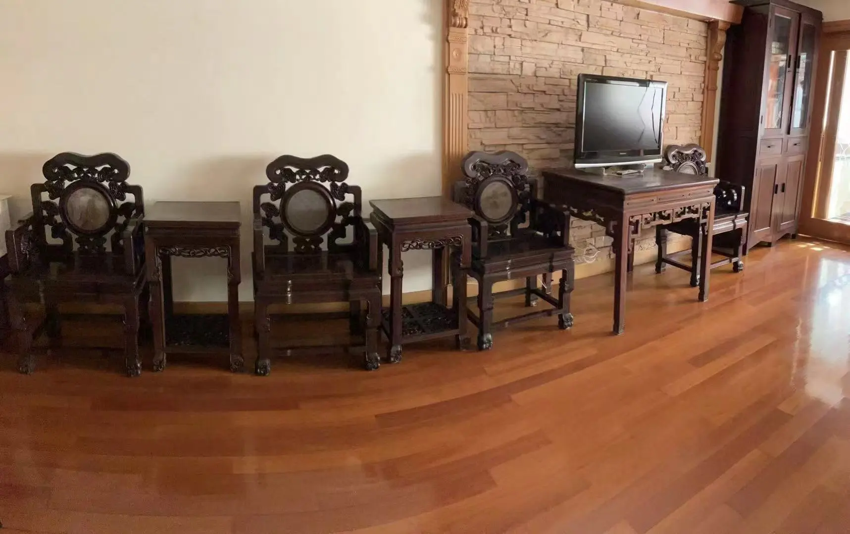 很多人买不起的红木老家具