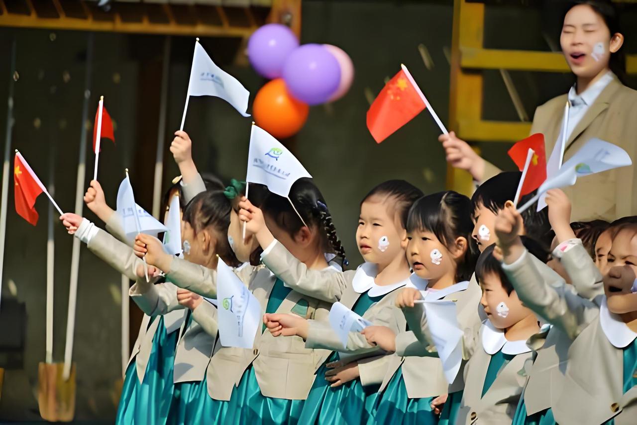 给大家说一句掏心窝子的话：赶紧生孩子，未来10年之内，最好的投资或许就是生孩子！