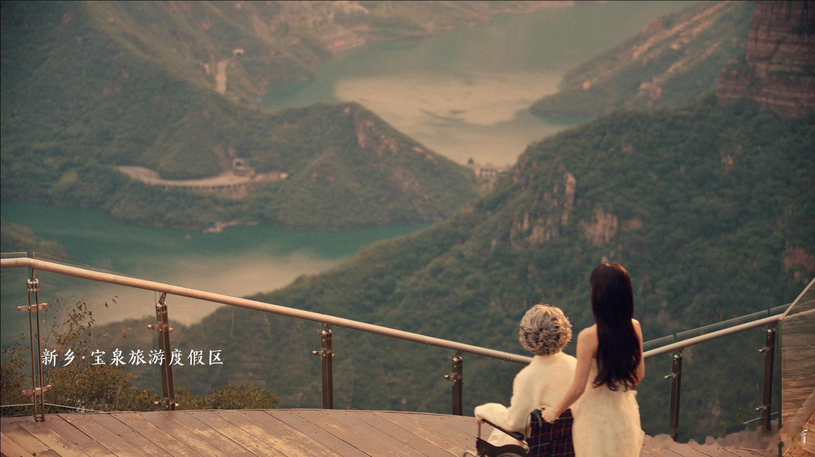 段奥娟重阳奇妙游歌曲看过晚霞 看着段奥娟从清甜少女蜕变成风格百变的模样，再听她唱