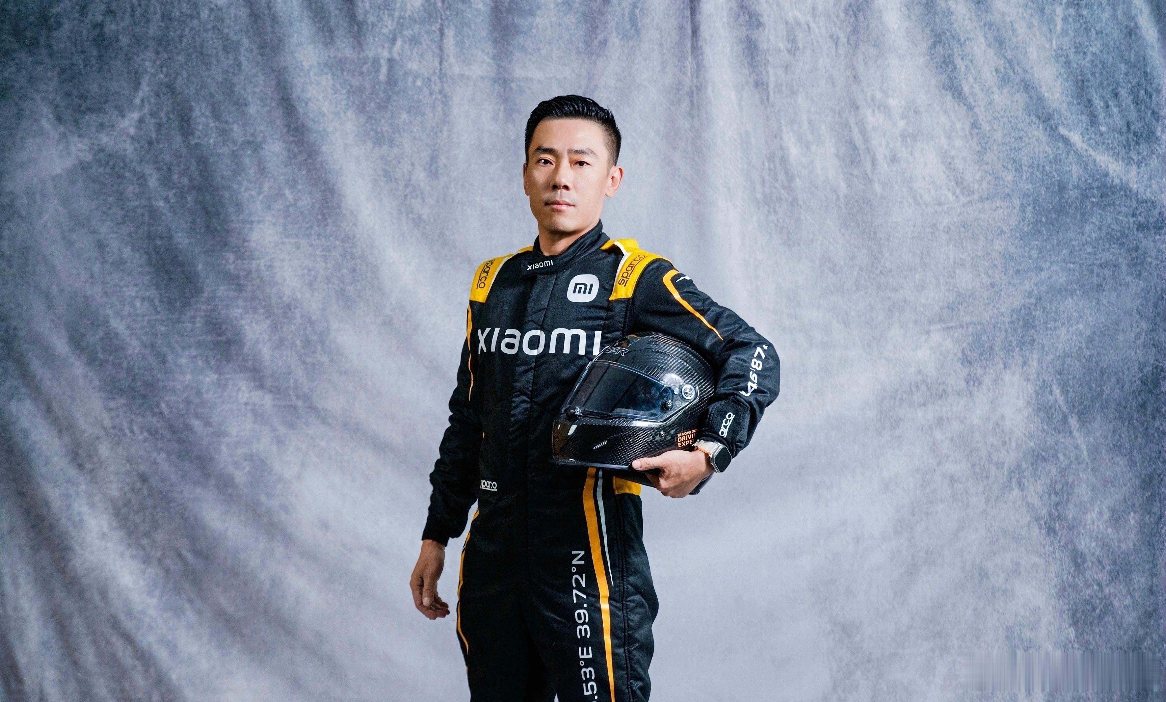 小李飞车 为什么有的车评人黑小米或者买了小米卖了又说不沾小米呢？其实小米被黑的本