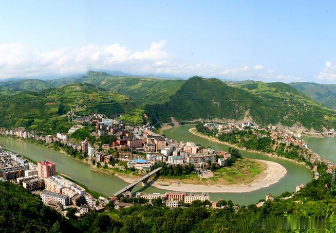 【太极城】太极城在恒古洪荒，岁迁月移中，处子般静置在陕南的一方沃土上，素有“秦头