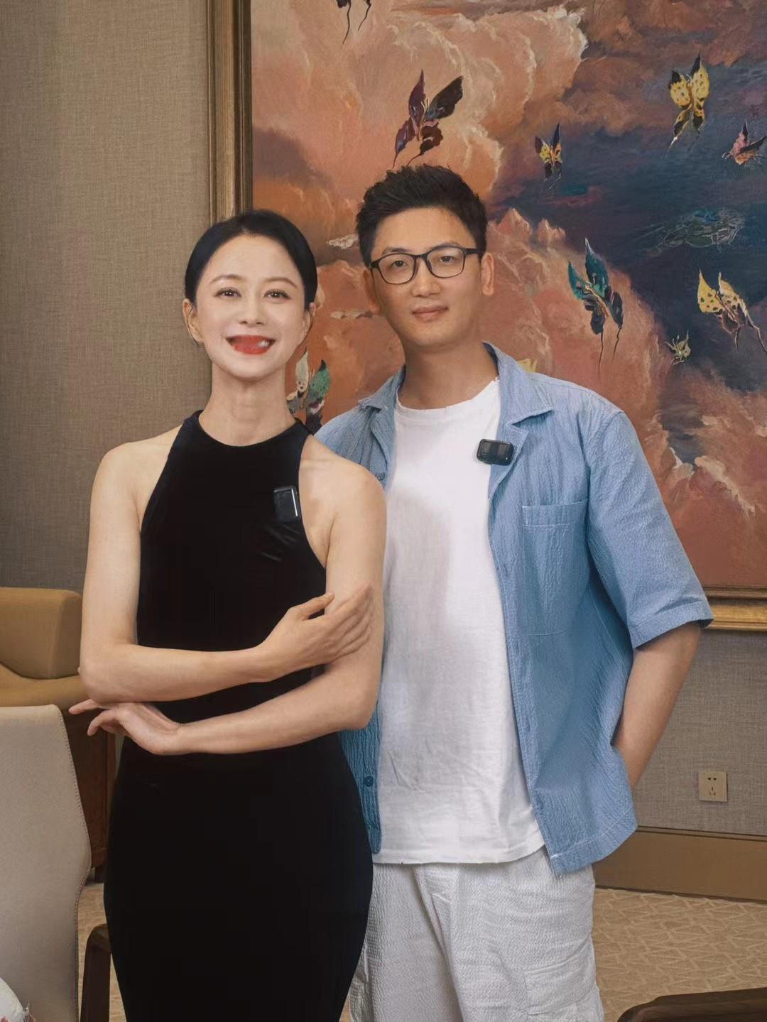 倪虹洁1个人要赡养5个老人 前年我有幸采访过倪虹洁老师，发现这位成名已久的演员，