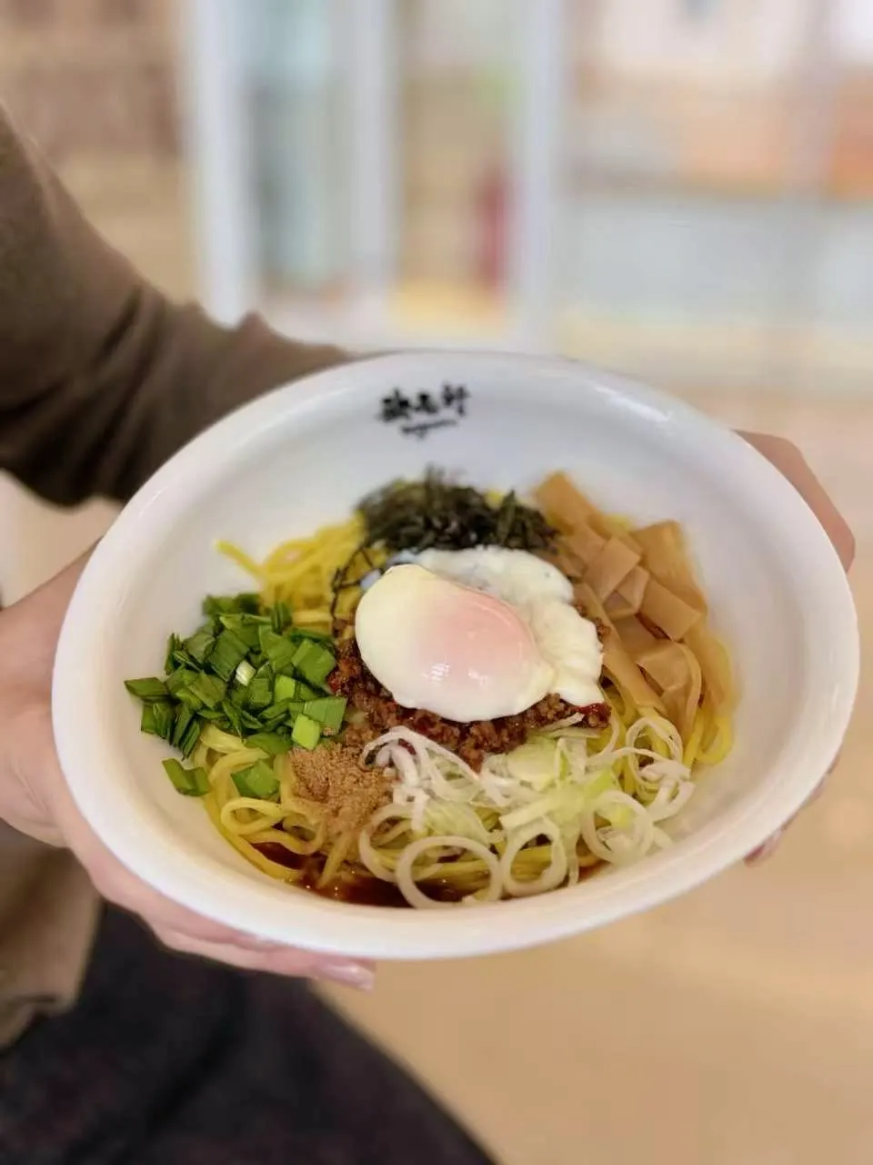 在深圳机场 卫星厅坐火车就为这碗面！！！