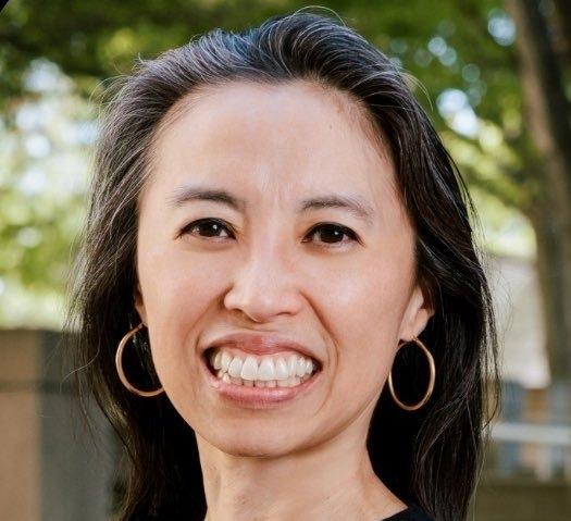 美德克萨斯州美女医生梅刘，因向儿童开具性别转换激素而被德克萨斯州总检察长肯·帕克