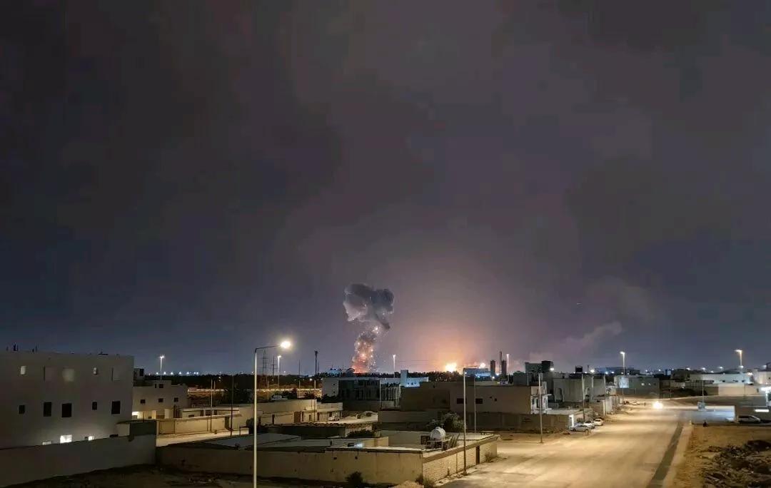 过去24小时美以伊冲突看点：美以联手升级行动，伊朗强硬反击，能源战全面打响！
 