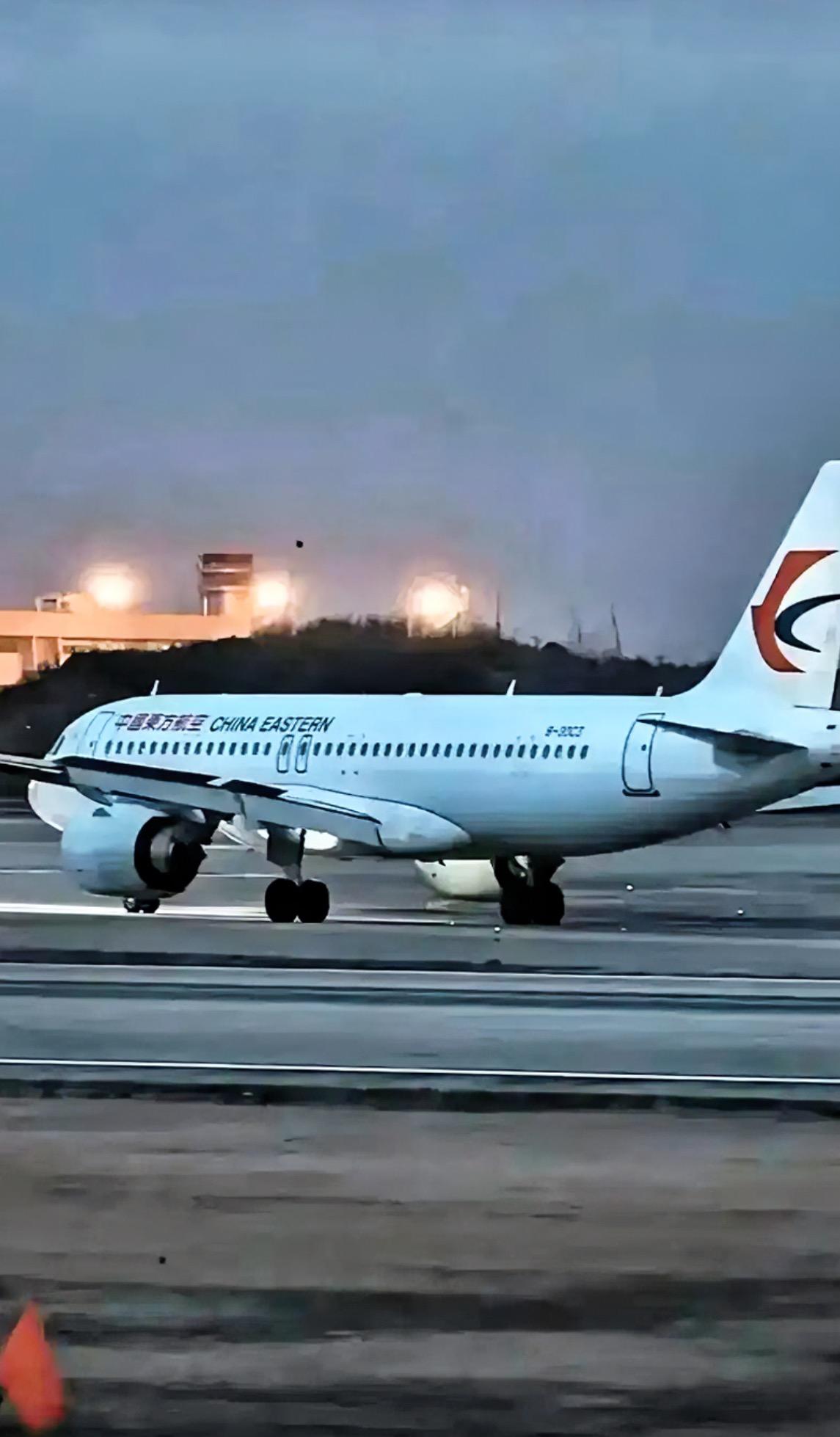 就在刚刚，中国东方航空正式宣布，4月18日，中国东方航空正式宣布：即日起恢复昆明