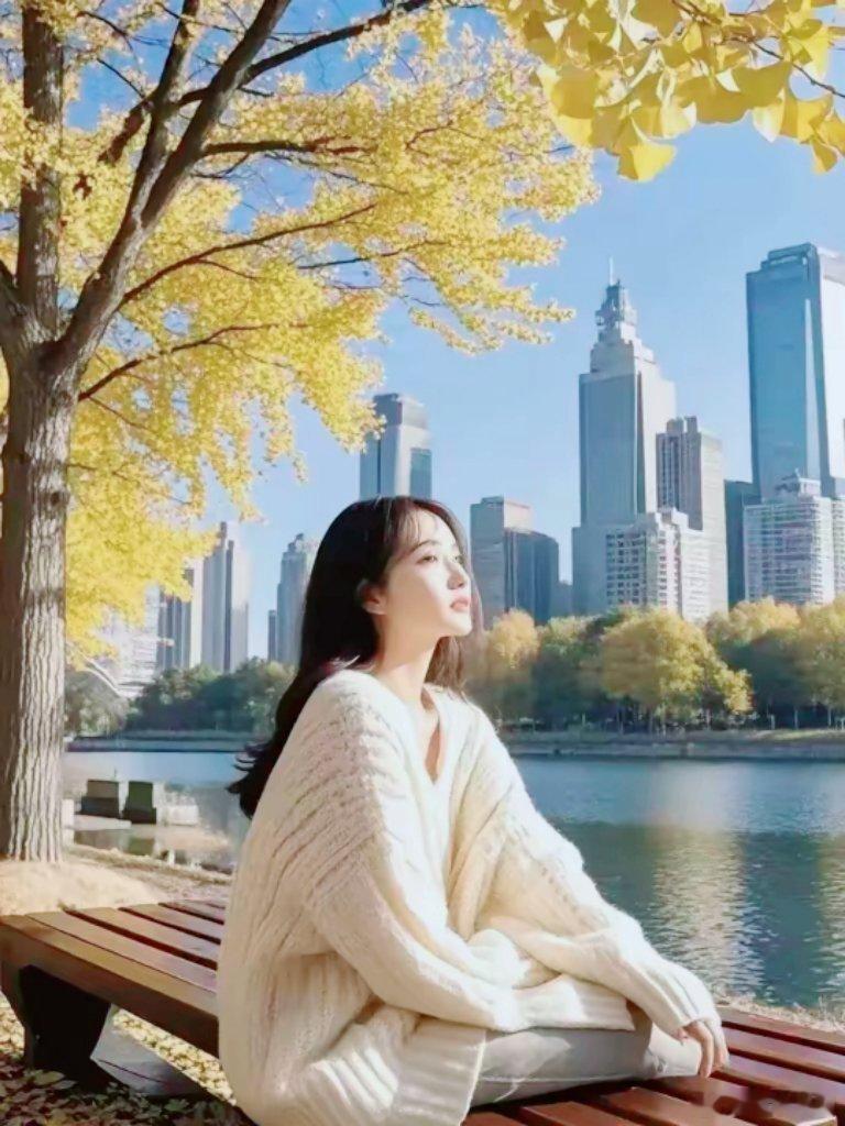 上班，请多带点脑子！1、不要得罪任何一个同事，再讨厌也要表面上过得去；2、工作及