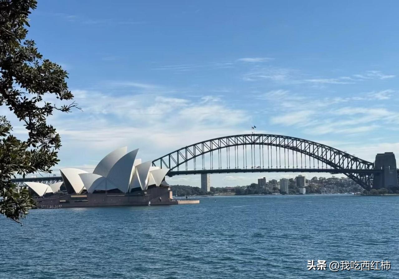 聊聊机长收入十年的生活
除了跑步之外也没有其他爱好，之前飞航班的时候有人拉进飞行