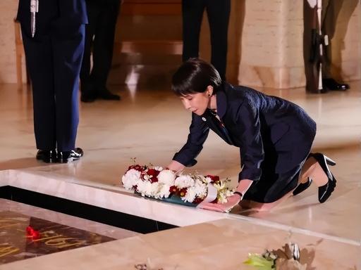 自己也觉得丢人！日本外务省官方发布高市早苗访问澳大利亚战争纪念馆并向无名烈士墓敬