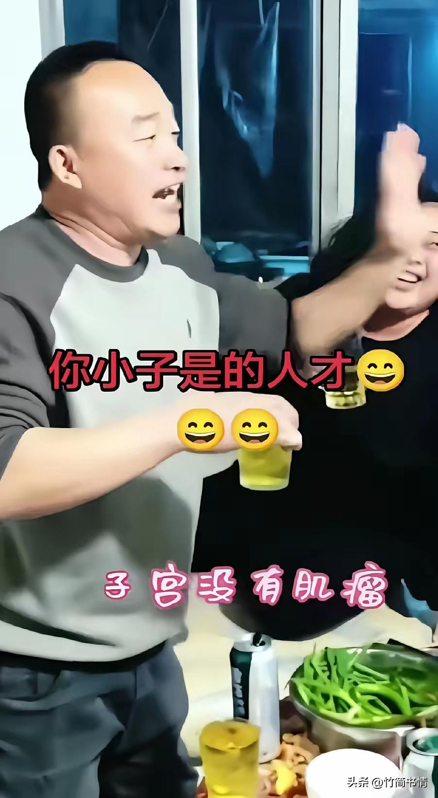 近日，一段特别有意思也挺有意义的视频在网络流传，让人笑的直不起腰来，并打心眼里佩