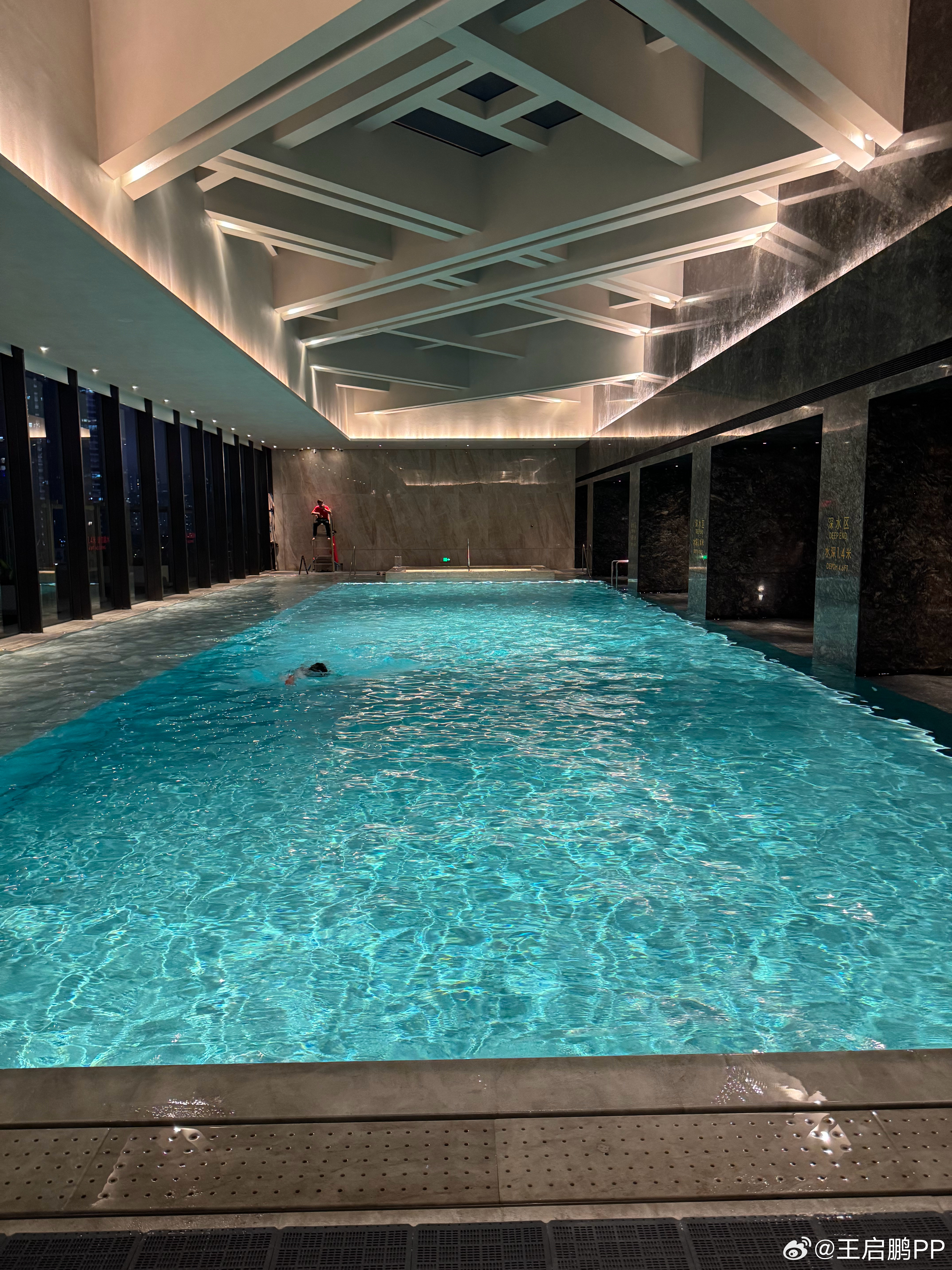 游完泳蒸一下，酒店居然还有冰块，必须感受一把冰火两重天我的日常plog