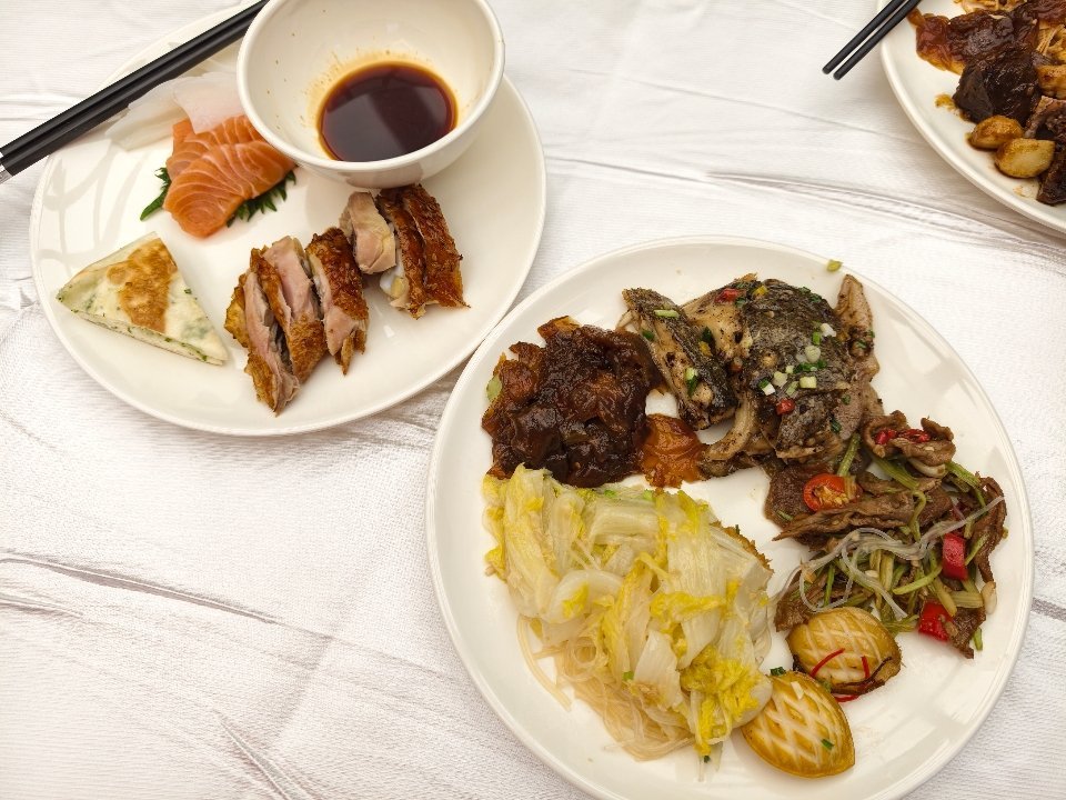 今天吃口比亚迪的饭你们中午吃啥 