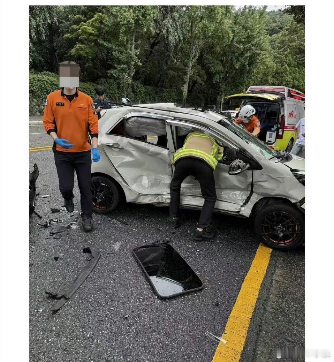 一大早看到这个，逗死我了[笑cry][笑cry][笑cry]，早上好啊朋友们 ​