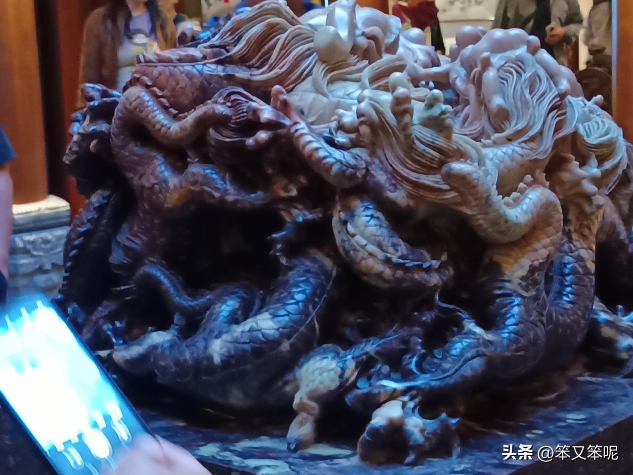 提问题:
大同凤临阁的貔貅排队打卡啥意思？
回答好问题:
一种讨彩头的“打卡仪式
