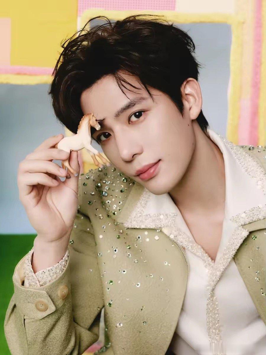 范丞丞山东人血脉觉醒 随机表演都能这么精彩，四个人化学反应拉满，范丞丞这波太圈粉