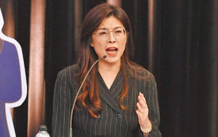 郑丽文的回应非常有格局！3月30日，在卢秀燕公开表示，特别军购规模应该要8000