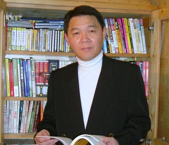 台湾海军前成功级护卫舰舰长黄征辉：民进党当局以及国民党某些人知道台湾迟早会被统一