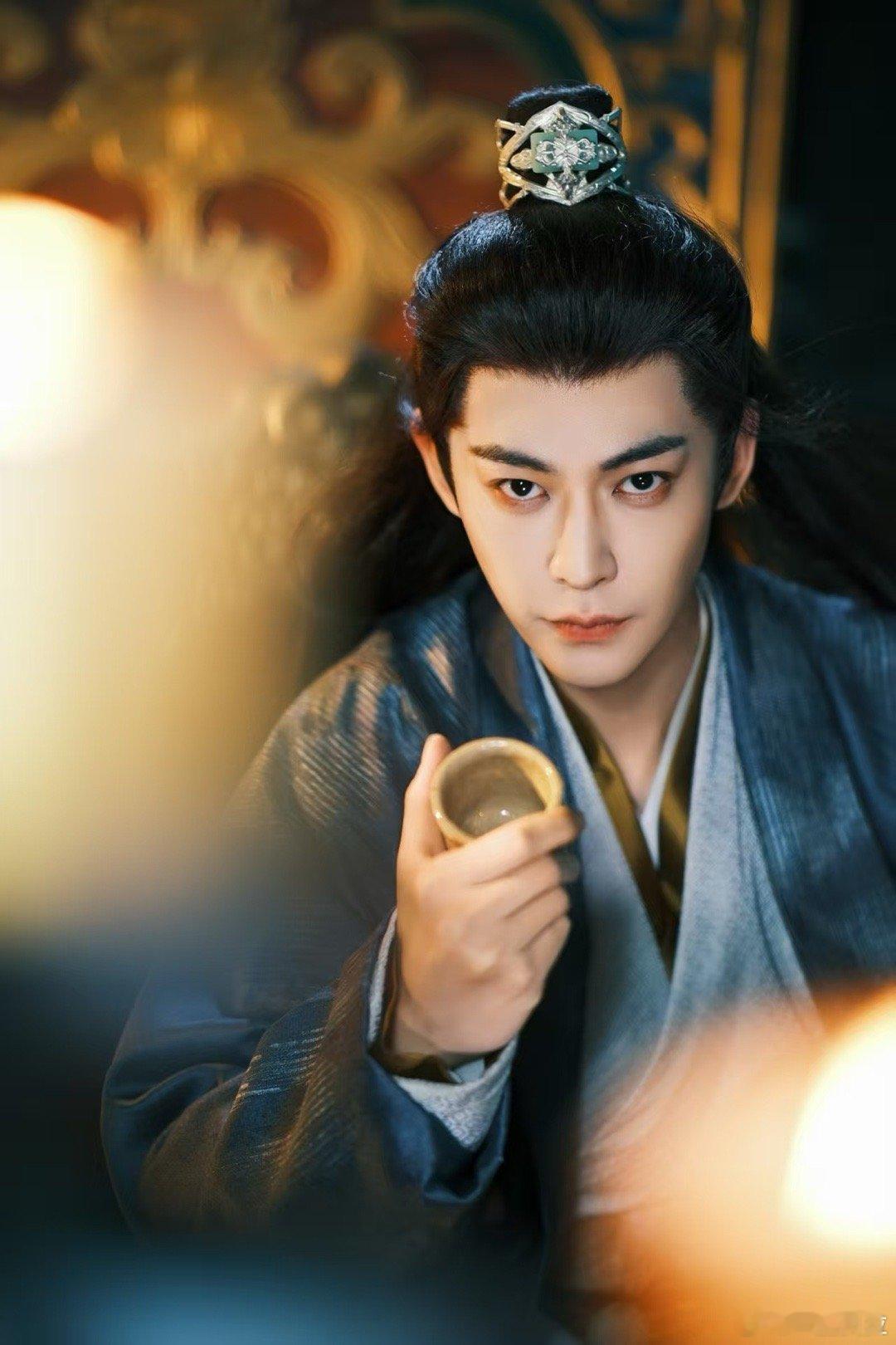 端王没想到成何体统是女频文本想走权谋路线，结果进了言情副本！端王仿佛在说：这剧本