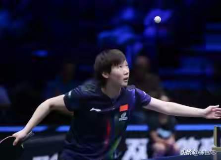 王曼昱3-2逆转、蒯曼爆冷！8强国乒已占2席，4强首场曼昱vs申裕斌