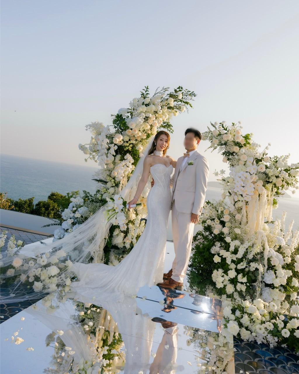 前TVB咪神陈婉衡普吉岛补办海岛婚礼，半透深V婚纱凸显饱满身材，全程保护圈外老公