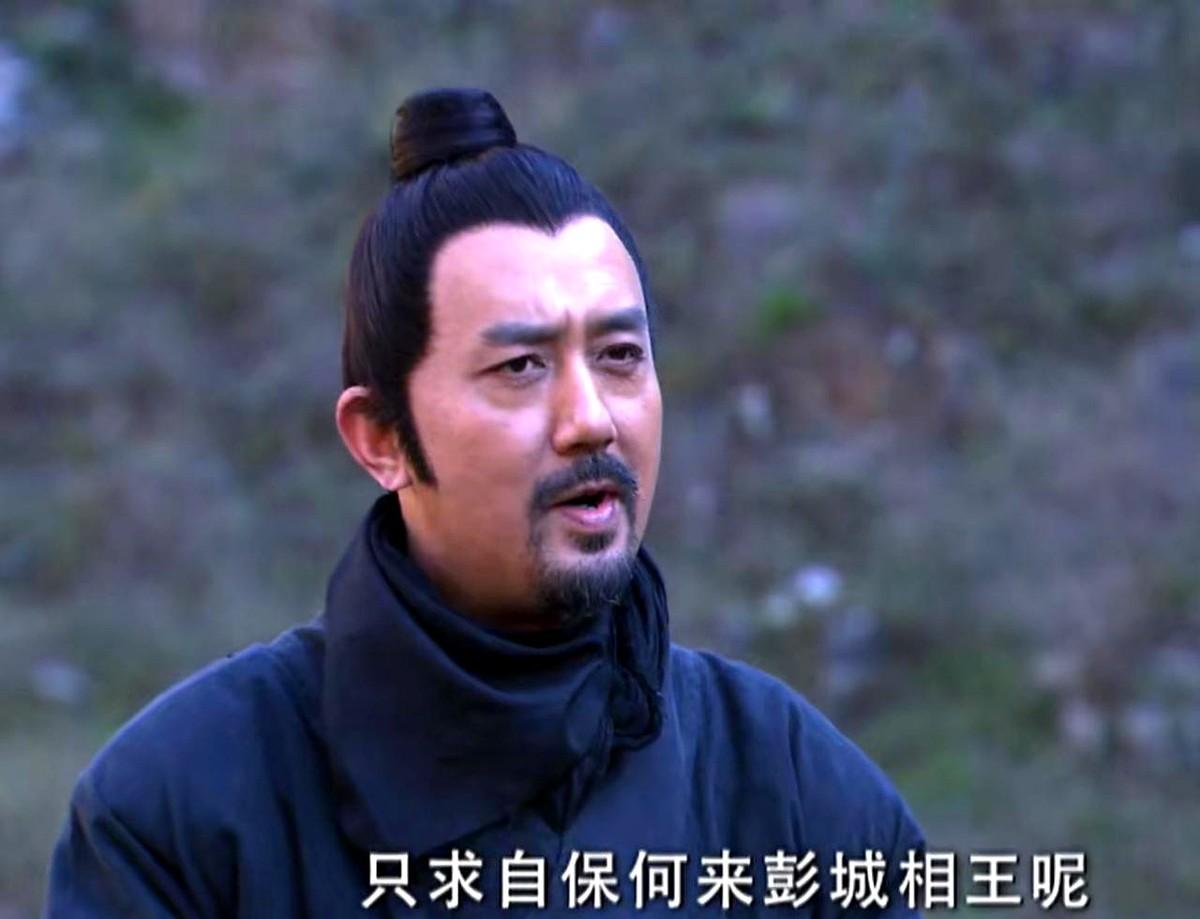 秦惠王嬴驷还是很机智的，知道魏王会在他去彭城相王的路上耍小心机，搞埋伏，所以在公